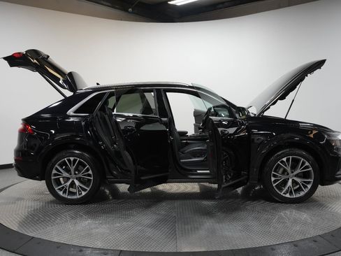 Used 2021 Audi Q8 Premium Plus w/ Premium Plus Package image 9