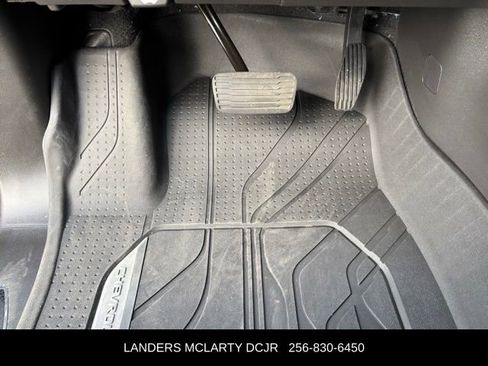 Used 2025 Chevrolet Silverado 1500 ZR2 w/ Technology Package image 23