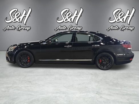 Used 2013 Lexus LS 460 AWD w/ Comfort Pkg image 18