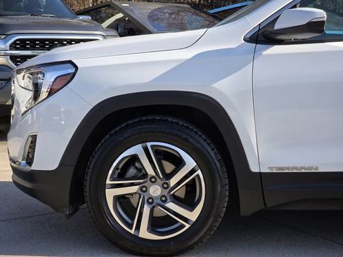 Used 2021 GMC Terrain SLT image 5