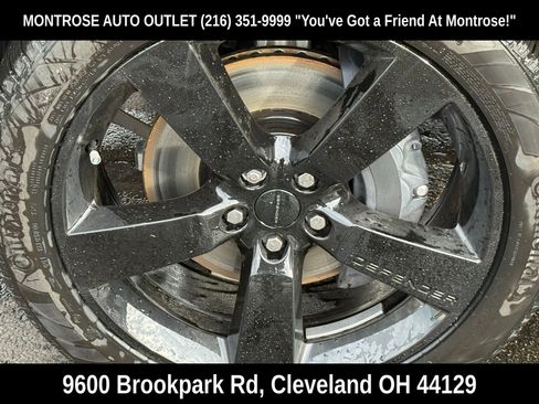 New 2026 Land Rover Defender 110 X-Dynamic SE image 10