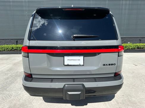 Used 2025 Lexus GX 550 image 12