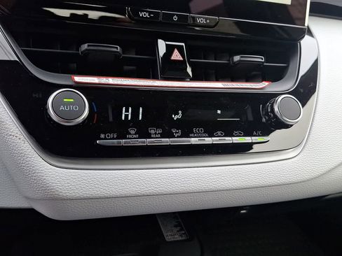 New 2026 Toyota Corolla SE image 13