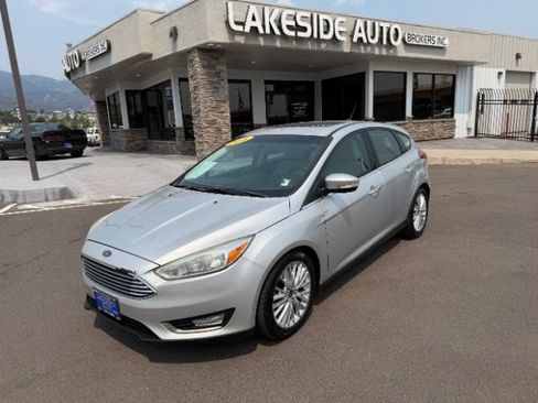 Used 2016 Ford Focus Titanium FWD image 1