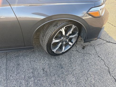 Used 2025 Honda Civic Sport image 33