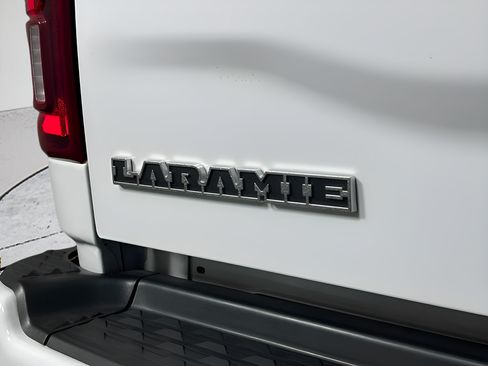 Used 2025 RAM 2500 Laramie AWD/4WD image 26