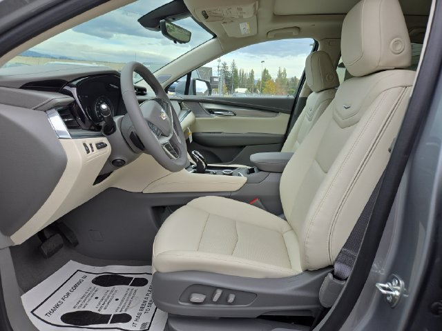 New 2026 Cadillac XT5 Premium Luxury AWD/4WD image 2