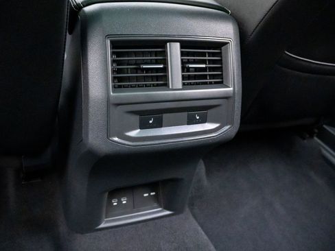 Used 2023 Volkswagen Atlas Cross Sport SEL Premium R-Line image 20