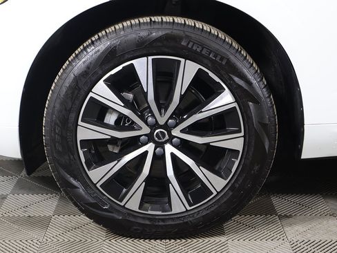Used 2023 Volvo XC60 B5 Core w/ Climate Package image 24