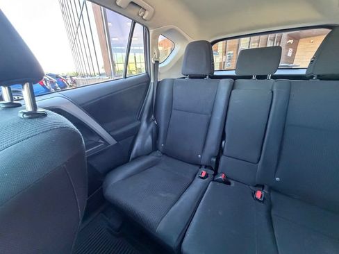 Used 2016 Toyota RAV4 LE AWD/4WD image 14