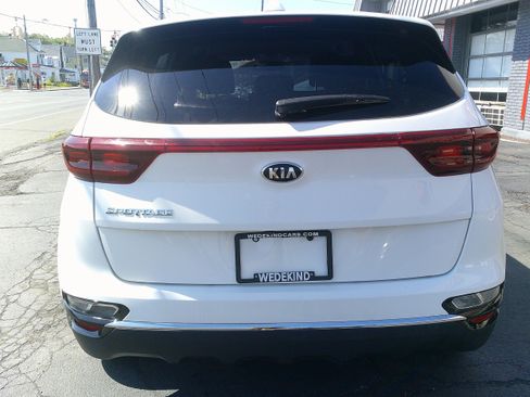 Used 2021 Kia Sportage LX AWD/4WD image 8