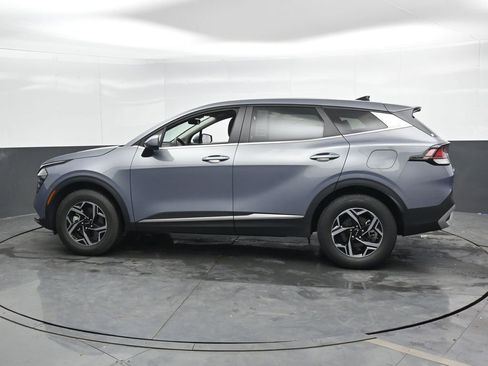 Used 2025 Kia Sportage LX image 8