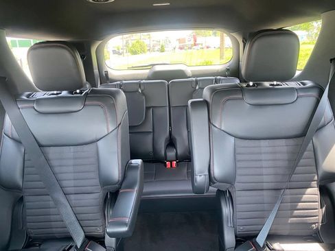 New 2026 Ford Explorer ST-Line AWD/4WD image 28