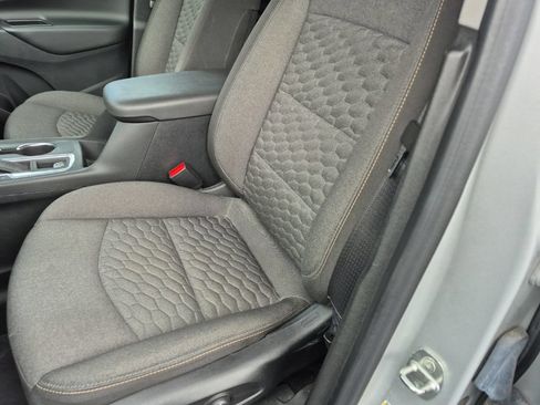 Used 2020 Chevrolet Equinox LT AWD/4WD image 11