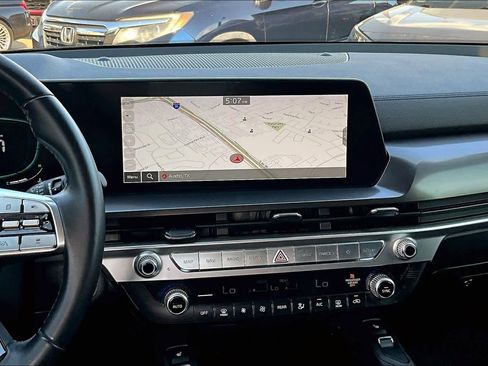 Used 2023 Kia Telluride S image 6