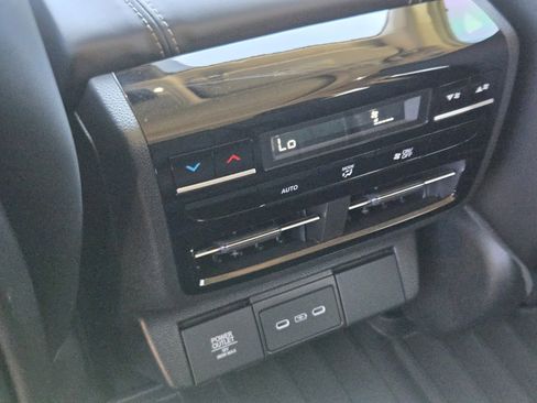 Certified 2025 Acura MDX w/ Technology Package image 29