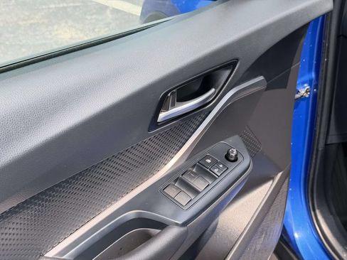 Used 2020 Toyota C-HR LE FWD image 17