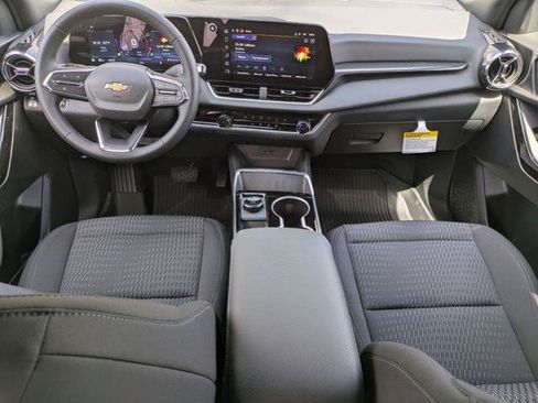 New 2026 Chevrolet Equinox LT image 23