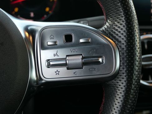 Used 2020 Mercedes-Benz CLA 250 image 17