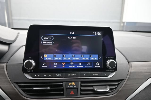 Used 2025 Nissan Altima 2.5 SV FWD image 16