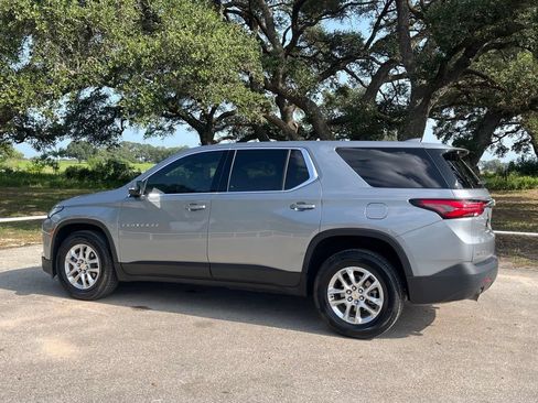 Used 2023 Chevrolet Traverse LS w/ Safety Package FWD image 7