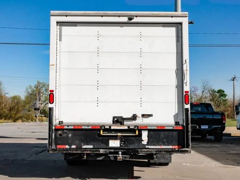 Used 2021 GMC Savana 3500 Extended w/ Power Convenience Package RWD image 13