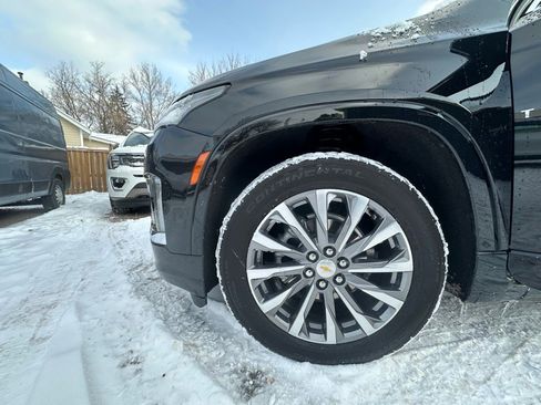 Used 2023 Chevrolet Traverse Premier image 21
