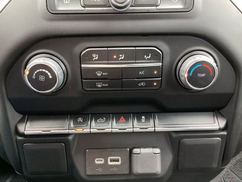 Used 2022 Chevrolet Silverado 1500 Custom w/ LPO, Blackout Package image 23