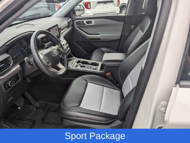 Used 2024 Ford Explorer XLT w/ Equipment Group 202A AWD/4WD image 14