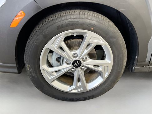 Used 2023 Hyundai Kona SEL image 14