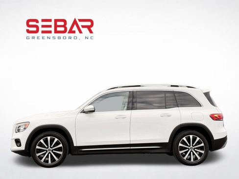 Used 2023 Mercedes-Benz GLB 250 w/ Premium Package image 11