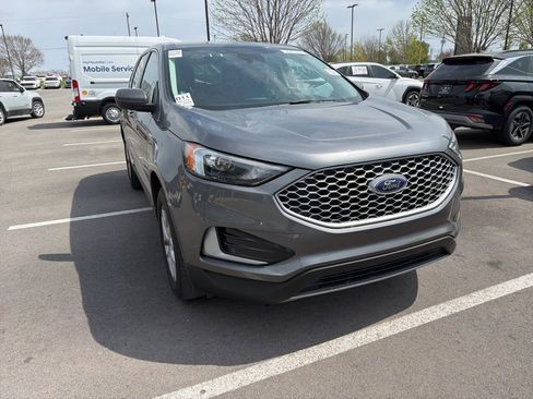 Used 2024 Ford Edge SEL image 5