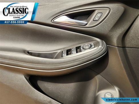 Used 2022 Buick Encore GX Select image 24