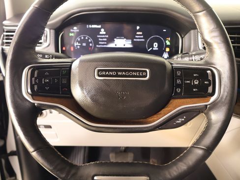 Used 2023 Jeep Grand Wagoneer 4WD w/ Convenience Group III image 3