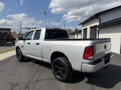 Used 2019 RAM 1500 Express w/ Express Value Package AWD/4WD image 3