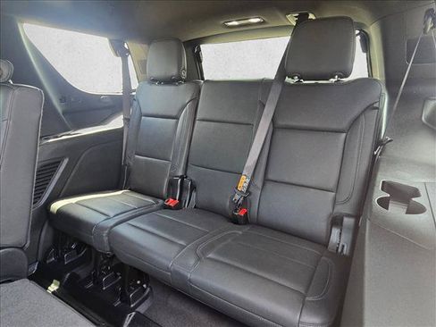 Used 2025 Chevrolet Tahoe LT w/ Comfort Package RWD image 19