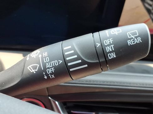 Used 2024 Buick Encore GX Avenir w/ Avenir Convenience Package FWD image 28