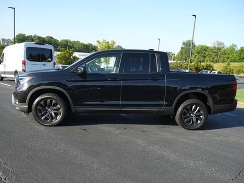 Used 2025 Honda Ridgeline Sport image 5