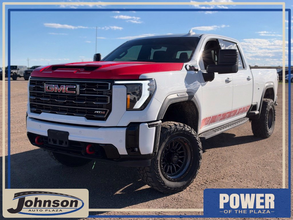 Used 2025 GMC Sierra 2500 AT4 w/ AT4 Premium Plus Package AWD/4WD image 1