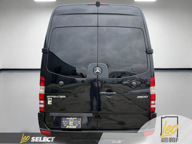 Used 2017 Mercedes-Benz Sprinter 2500 image 26
