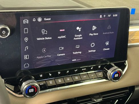 New 2026 GMC Canyon Denali w/ LPO, Black Badging Package AWD/4WD image 16