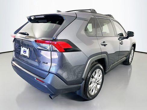 Used 2024 Toyota RAV4 XLE Premium FWD image 5