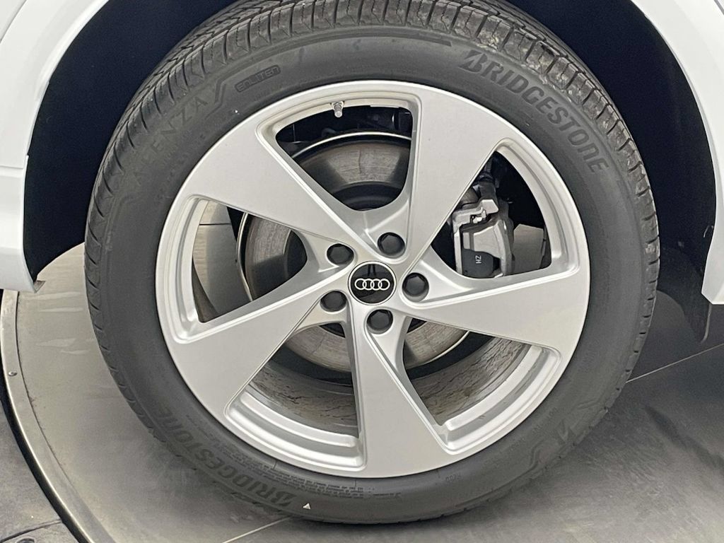 New 2026 Audi Q5 Premium Plus AWD/4WD image 13