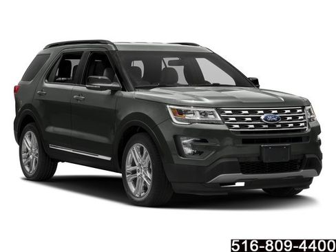 Used 2016 Ford Explorer XLT w/ Equipment Group 202A AWD/4WD image 7