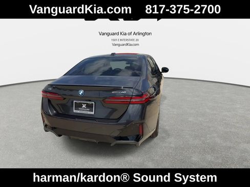 Used 2024 BMW i5 eDrive40i w/ M Sport Package RWD image 8