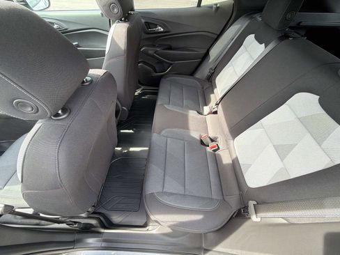 New 2026 Chevrolet Trax RS w/ Sunroof Package FWD image 4