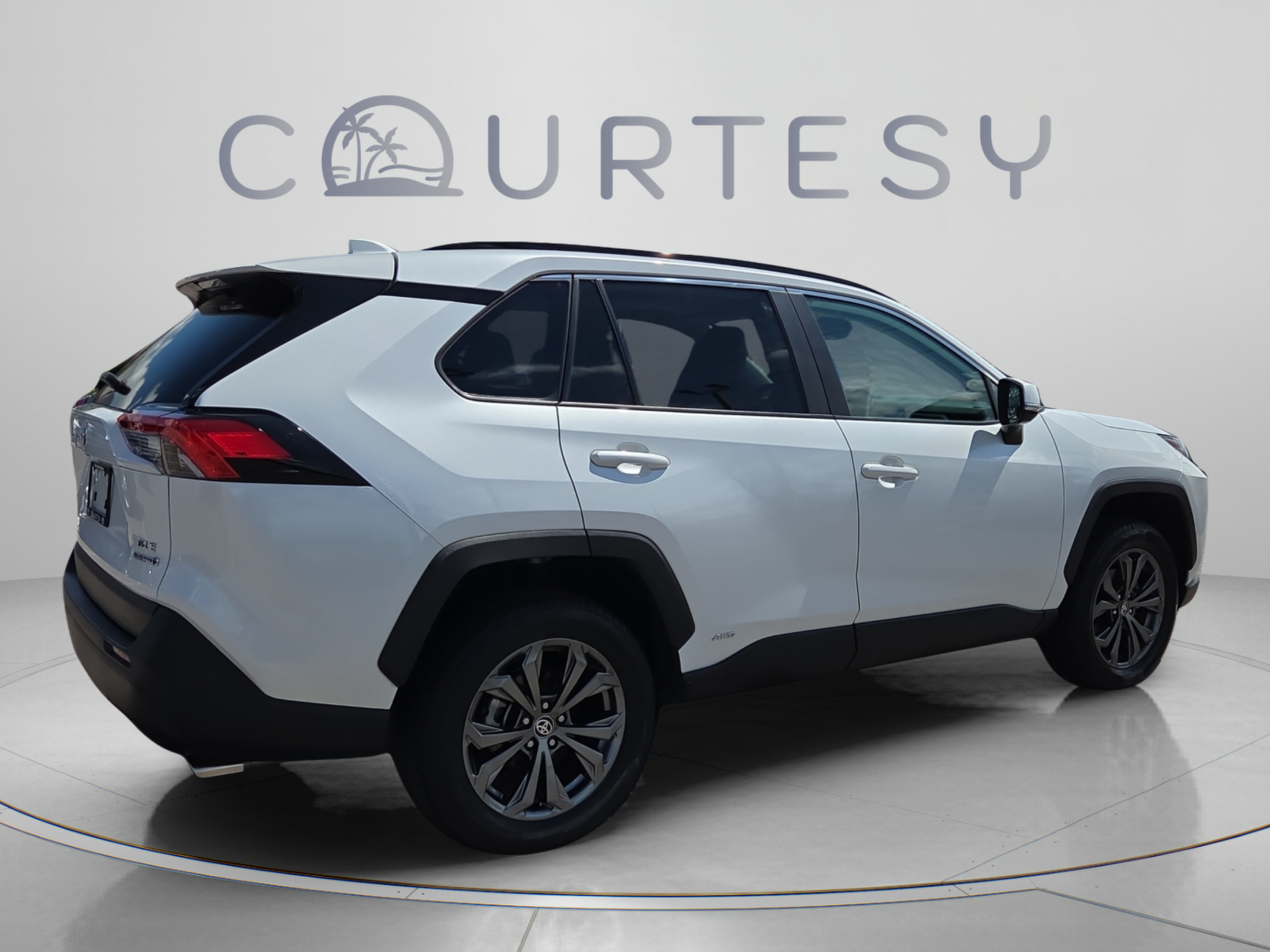 Certified 2023 Toyota RAV4 XLE Premium AWD/4WD image 5