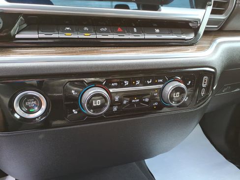 Used 2023 Chevrolet Silverado 1500 LT AWD/4WD image 17