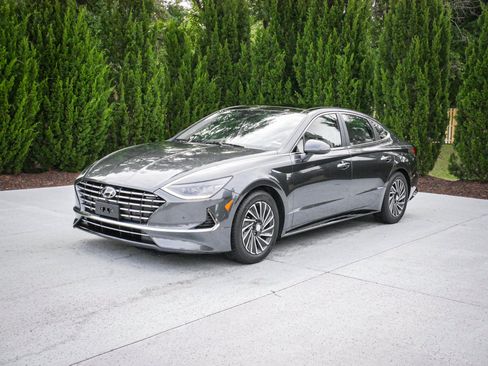 Used 2023 Hyundai Sonata Limited FWD image 5