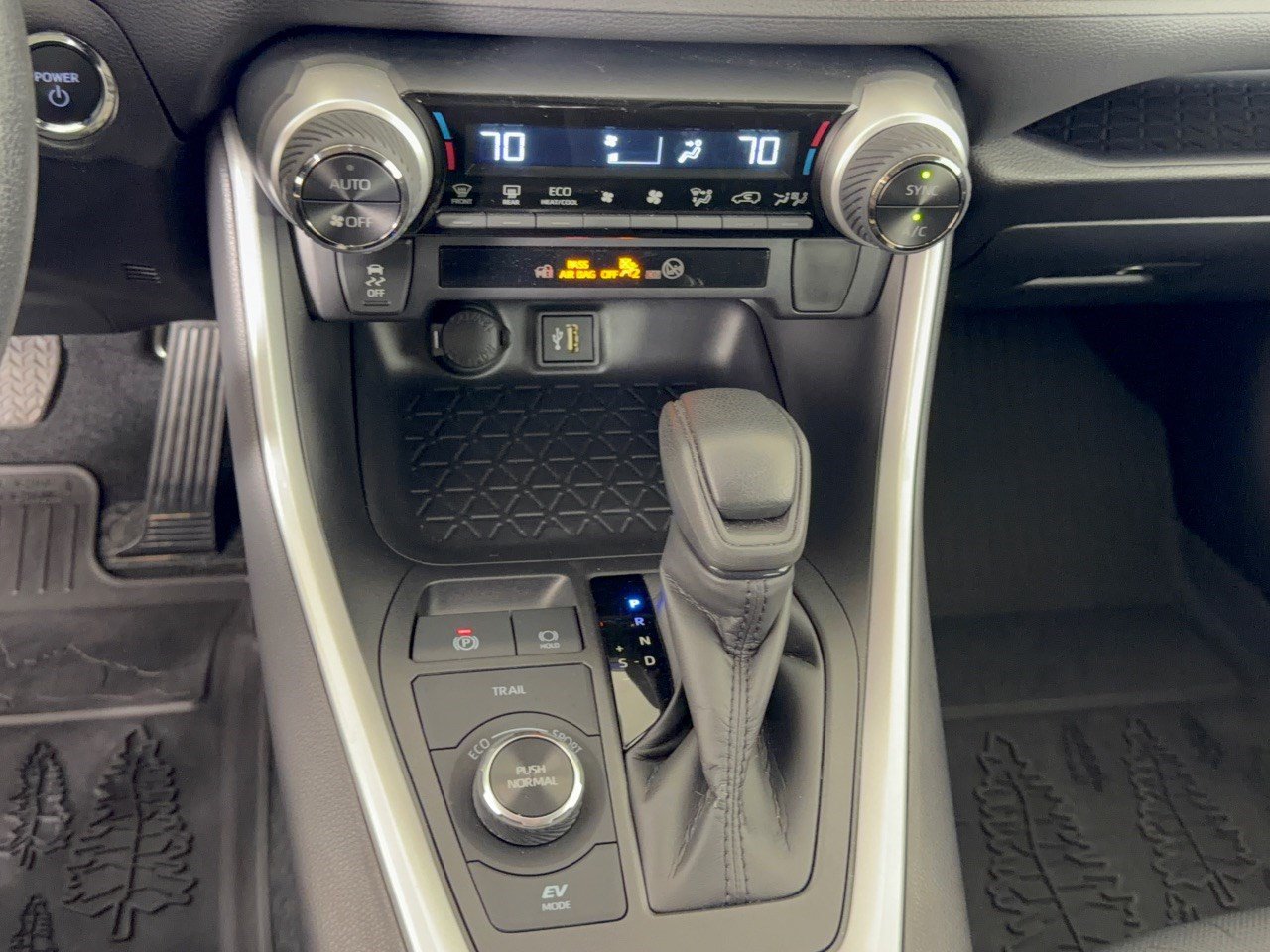 Used 2025 Toyota RAV4 Woodland Edition AWD/4WD image 22